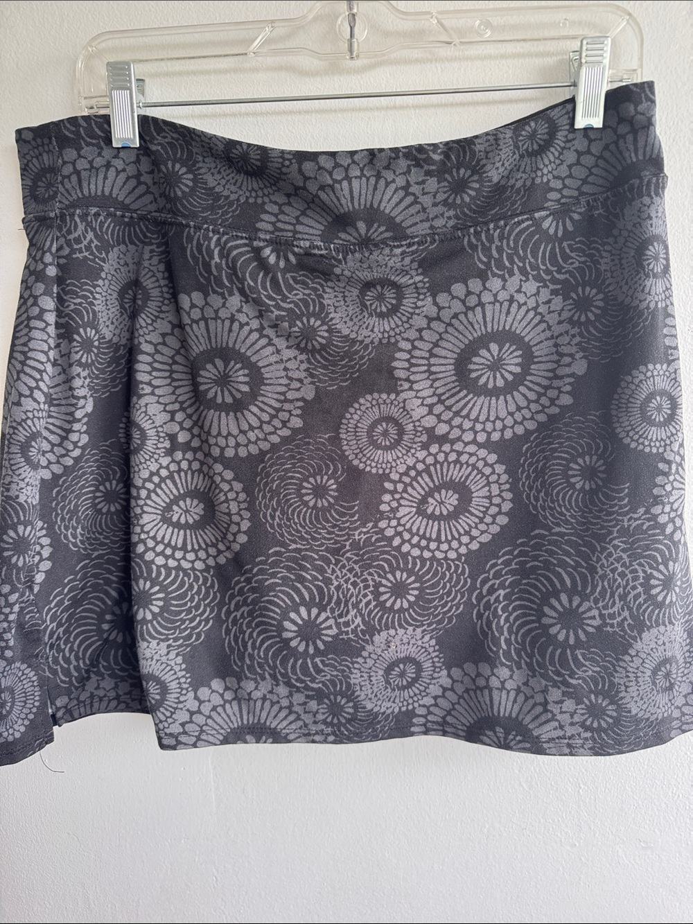 Tranquility by Colorado Clothing Charcoal Floral-Print Mini Skirt